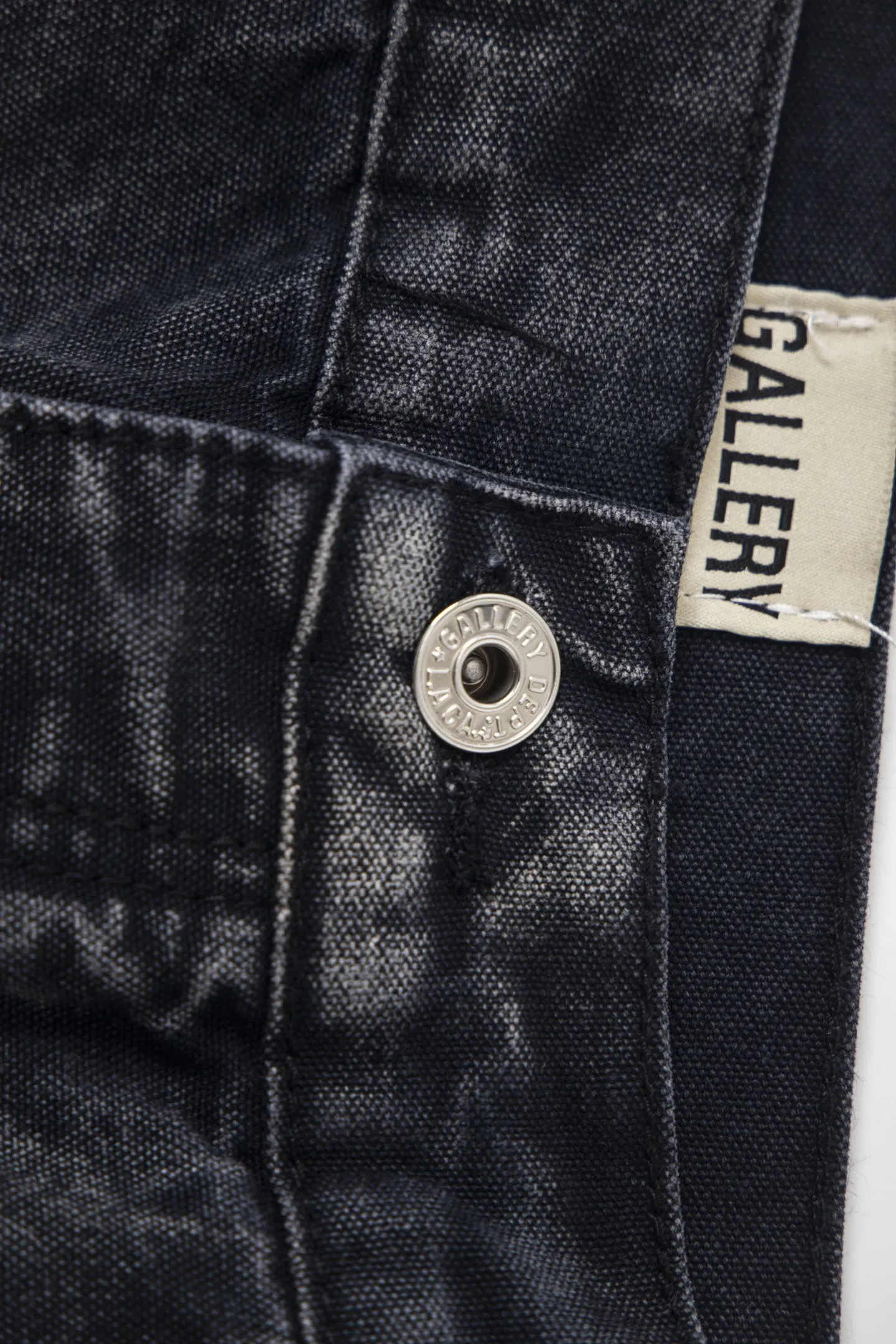#8176 P260💰 Independent GALLERY DEPT. Vintage splash-ink splicing black and orange cross loose washed flared jeans - truly restore the ultimate vintage texture - original hardware accessories washed and other elevators, QR code analysis are all purchased from the original factory, high degree of restoration, you are welcome to compare with a certain product ~ - three-dimensional version Loose and comfortable, not picky about the figure, tall and slim, factory Seiko, original factory quality control, same style for men and women, can be matched with couples, versatile recommendation Essential jeans for all seasons - sizes: 28 30 32 34 36